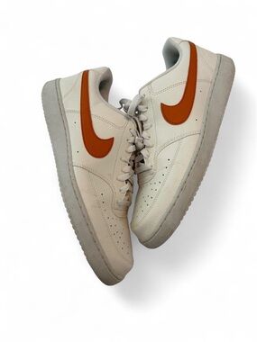 Men 11 Nike Air Force  shoes Sneakers in white Orange Swoosh